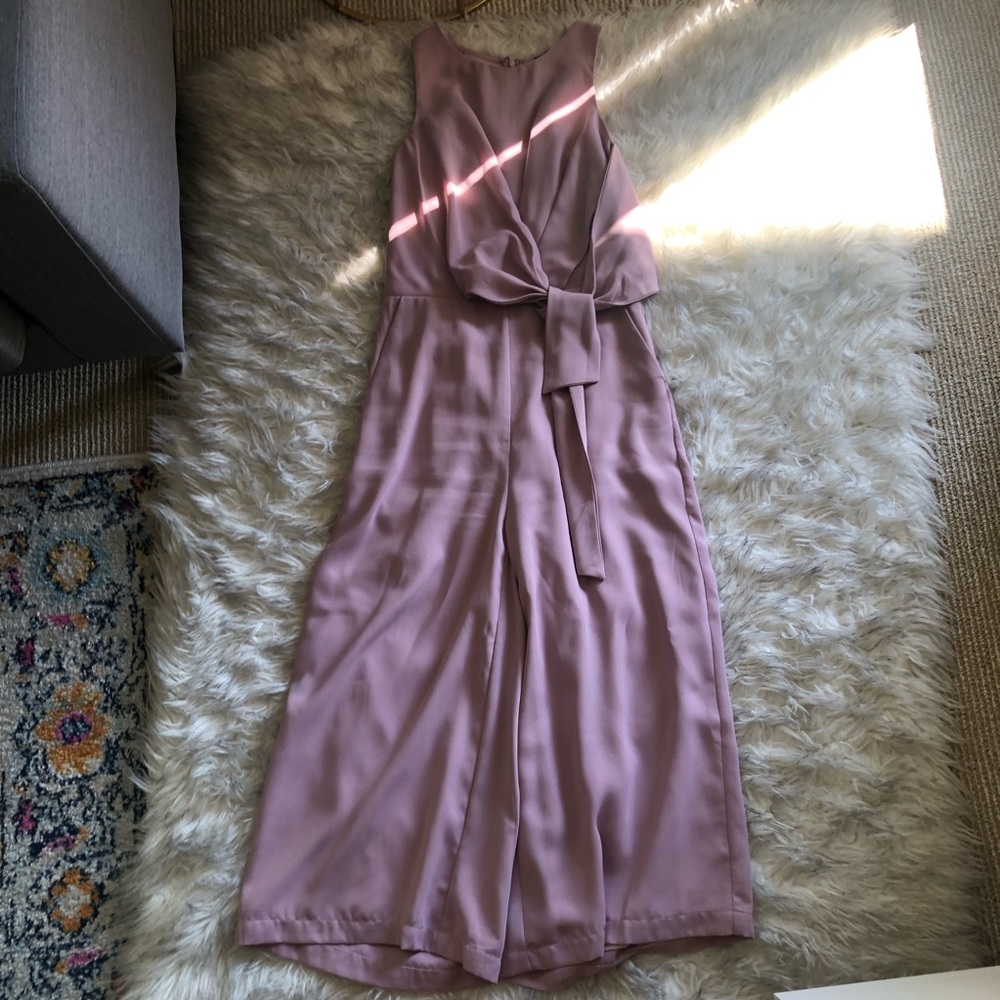 Like New On Track Xs Lulus Mauve Midi Jumpsuit .O… - image 8